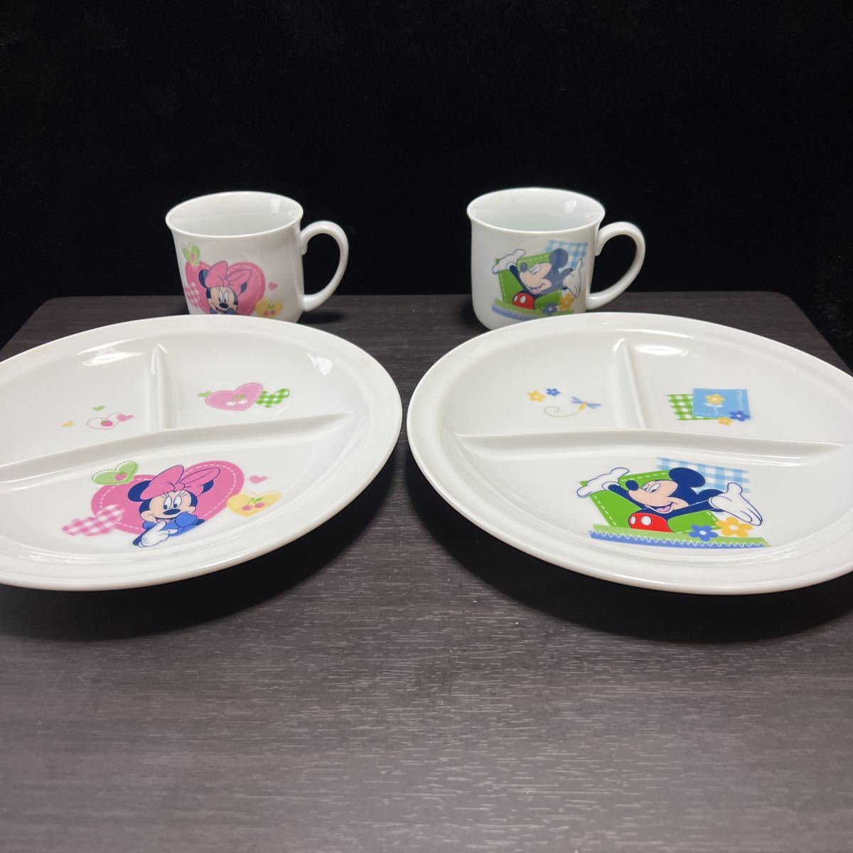 ディズニー 陶器マグカップと仕切り皿セット拍卖