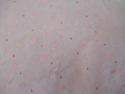 優しいピンクロ-ン地に刺繍レ-スが優しい90*200センチ拍卖