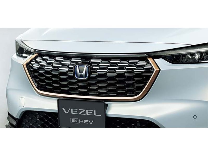 新品 ホンダ ヴェゼル RV 純正 フロントグリル ブラックエンブレム付き拍卖