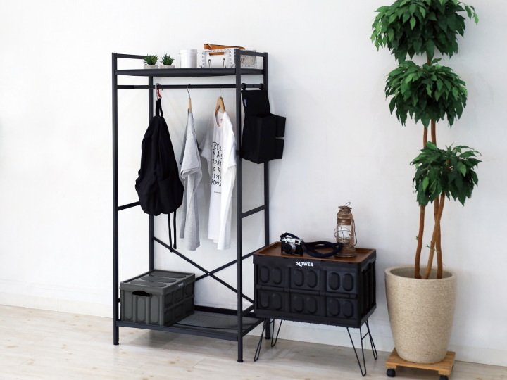 コートハンガー ハンガーラック 黒 サイドポケット付き おしゃれ 収納ラック 棚 クローゼットハンガー拍卖