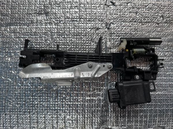 トヨタ TOYOTA クラウン マジェスタ 純正 フロント F ドア ロック エレクトリカルキー オシレーター 89991-30040 No.1329拍卖