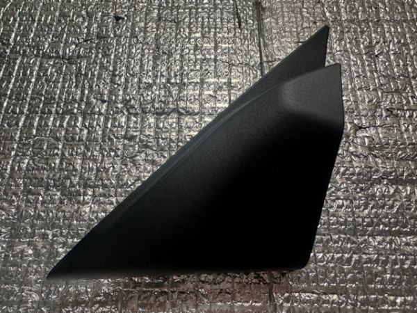 トヨタ TOYOTA マークX GX130/133/135 純正 フロント F ドア ロワーフレーム ブラケット ガーニッシュ 左 L 67492-22170 No.1346拍卖