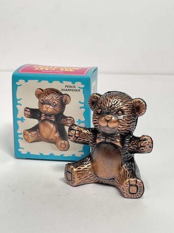 未使用 銅製 鉛筆削り えんぴつ削り クマ 熊 オブジェ 置物 飾り 文具 文房具 インテリア コレクション 雑貨 箱付き拍卖