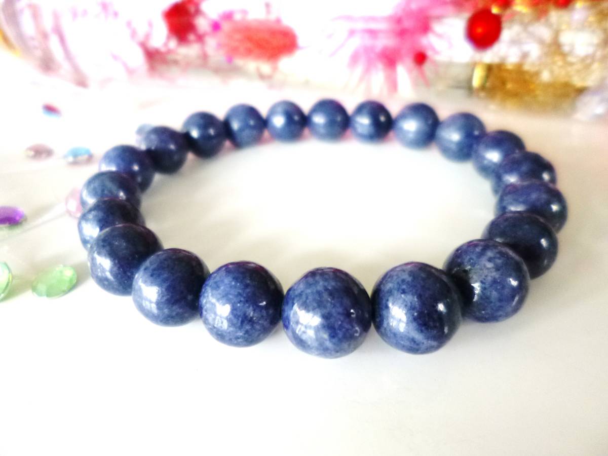 ☆幸運を招き☆チャンスを掴む☆勝利を呼ぶ石☆金運☆カリスマ性☆天然無加工☆サファイア(和名=青玉)☆ ☆10mm☆ ☆17cm☆拍卖