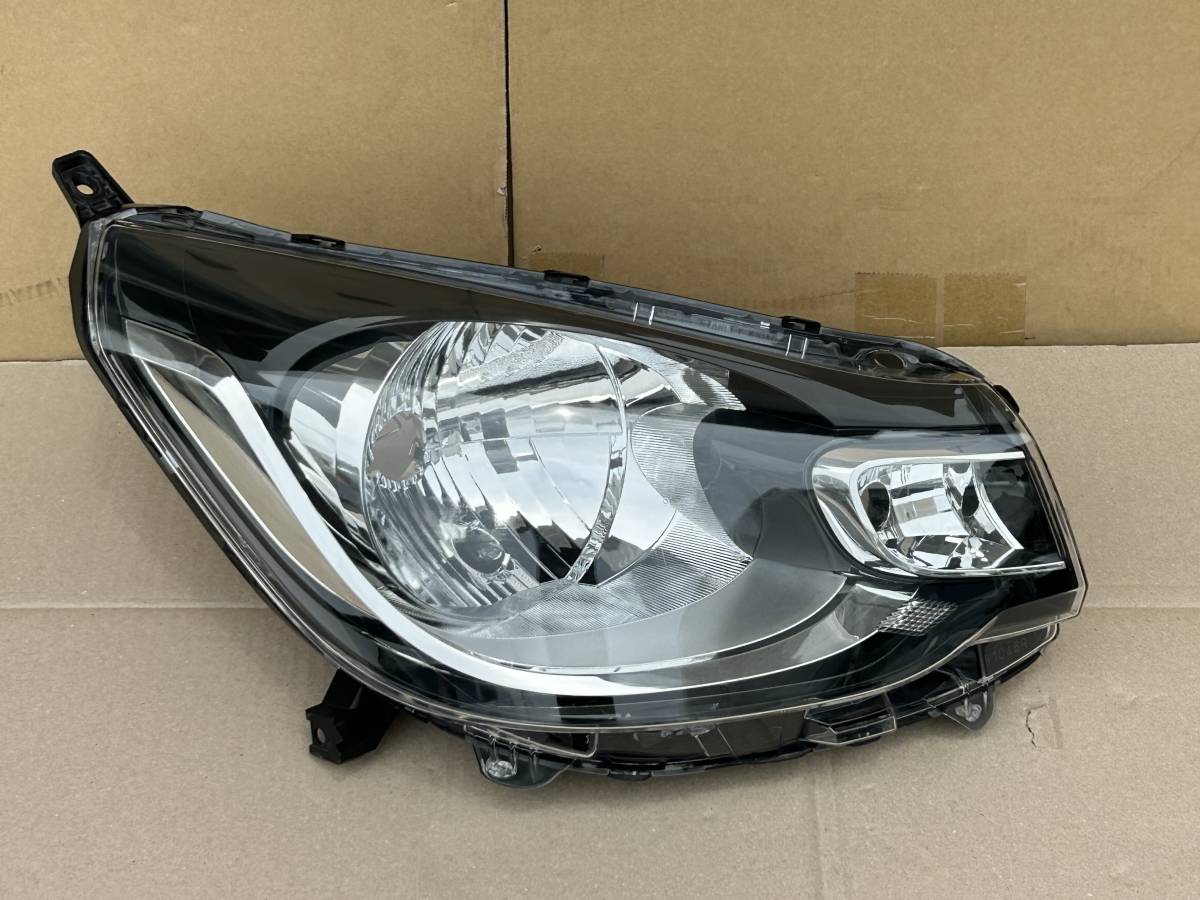 eKワゴン B11W ヘッドライト STANLEY W1046 ハロゲン拍卖