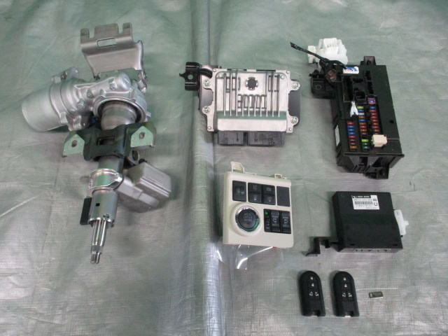 ⑤ 平成29年 キャスト LA250S 純正 エンジンコンピューター ヒューズボックス スマートキー セット拍卖