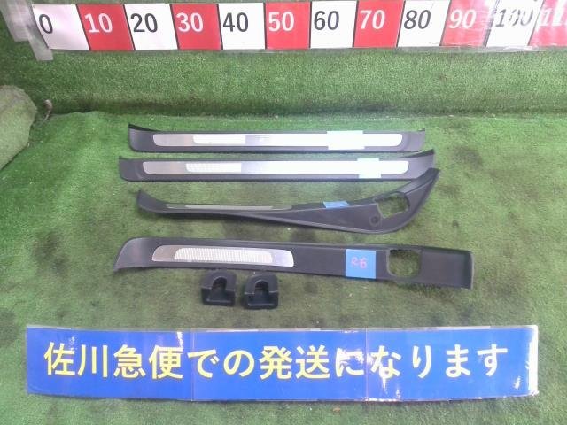 スバル レガシィ BL5 スカッフプレート プレート B4 ロゴ入り 1台分 セット品 小傷有り 現状販売 中古拍卖