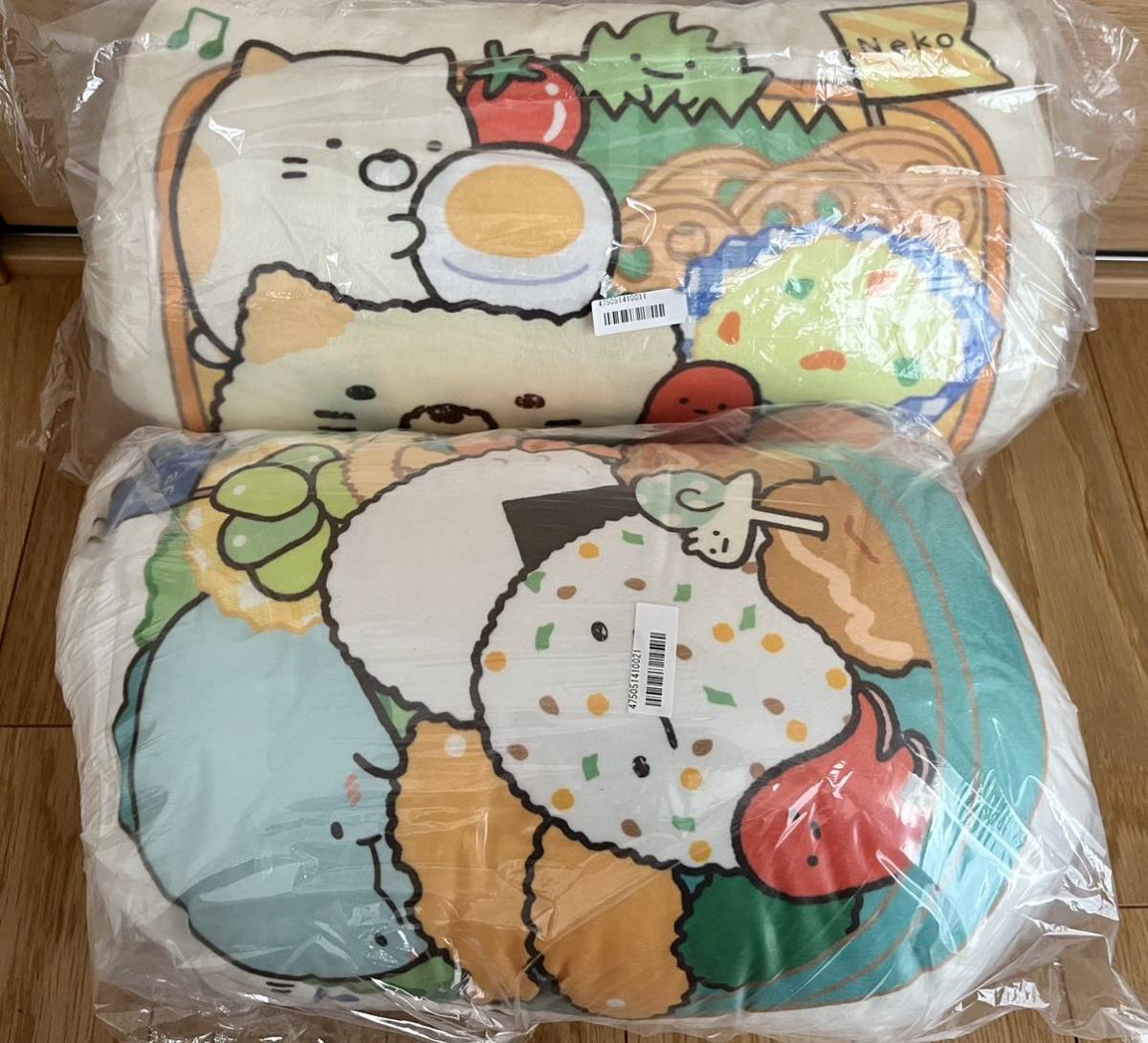 すみっコぐらし☆お弁当箱型ダイカットクッション2個セット XL/とかげ&ねこ BIGサイズ レア非売品拍卖