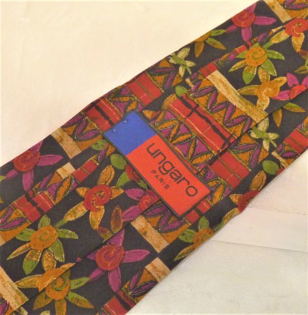 ungaro(ウンガロ) シルクネクタイ 花柄 イタリア製 954789C01R10拍卖