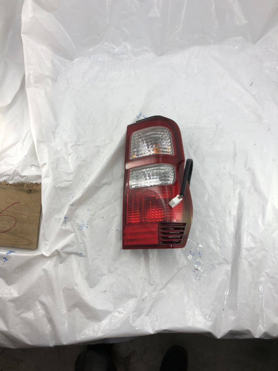 g6.13 パジェロミニ GF-H58A 右テールライト 1146-335 R234 右側運転席側 テールランプ拍卖