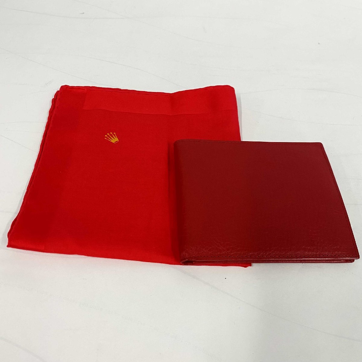ROLEX ノベルティ 2点セット<小物>ロレックス ハンカチ 折り畳み財布 レッド ブランド レザー メンズ レディース 札入れ カード入れ拍卖