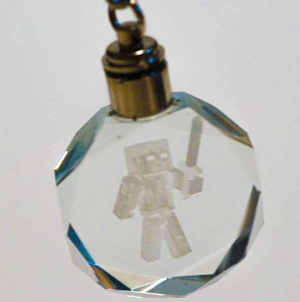 キーホルダー マインクラフト 光る クリスタル 剣人 LED グッズ キーリング おもちゃ拍卖