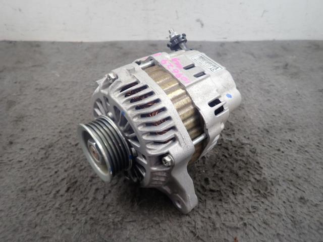 キャリィ EBD-DA16T オルタネーター Z2S 31400-82M10拍卖