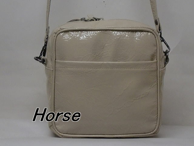 送料無料 530-1 ホース革の角型ショルダーバック拍卖