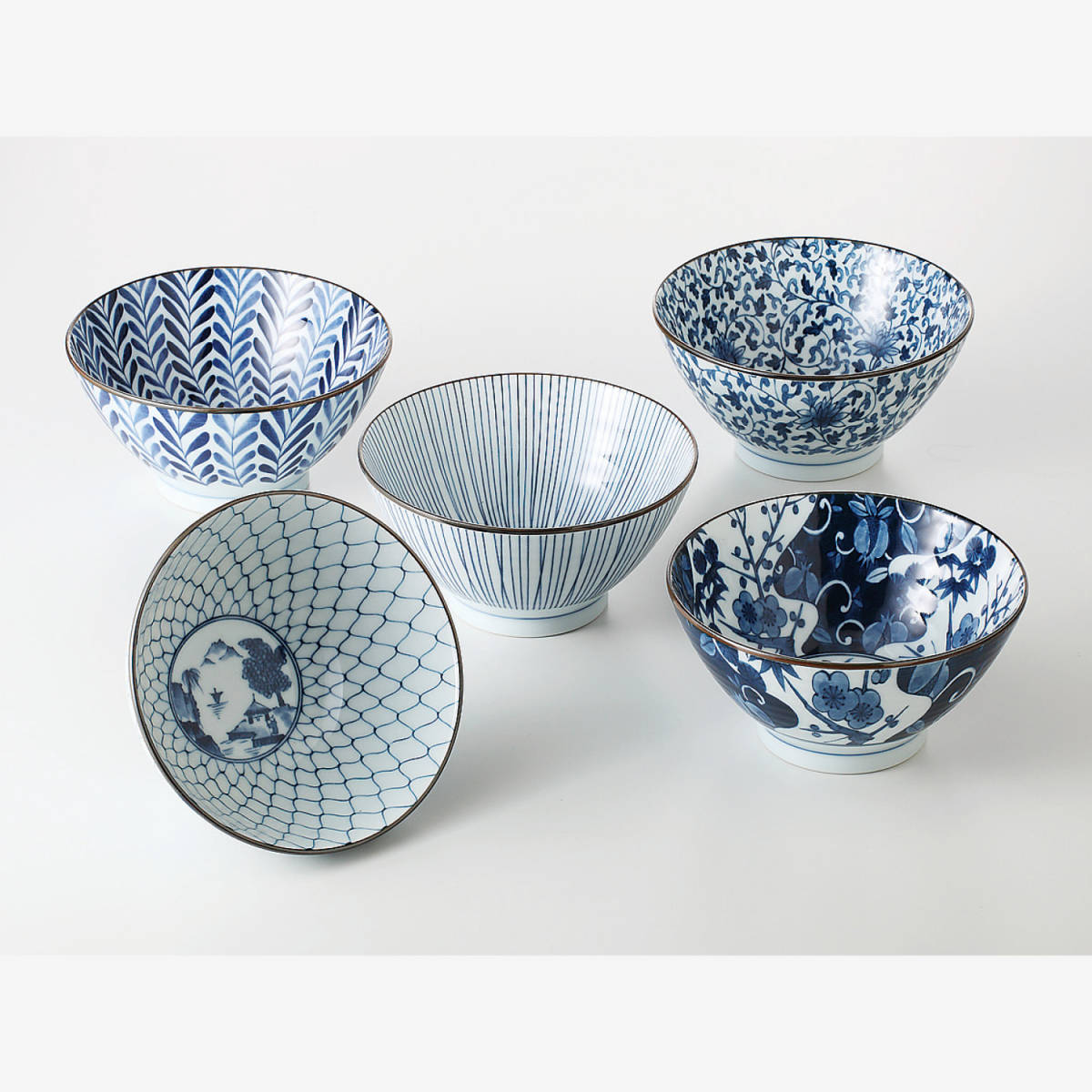 西海! ☆藍絵変り反丼揃☆ 31756 新品 盛鉢 パスタ皿 デザート皿 どんぶり プレート 盛皿拍卖