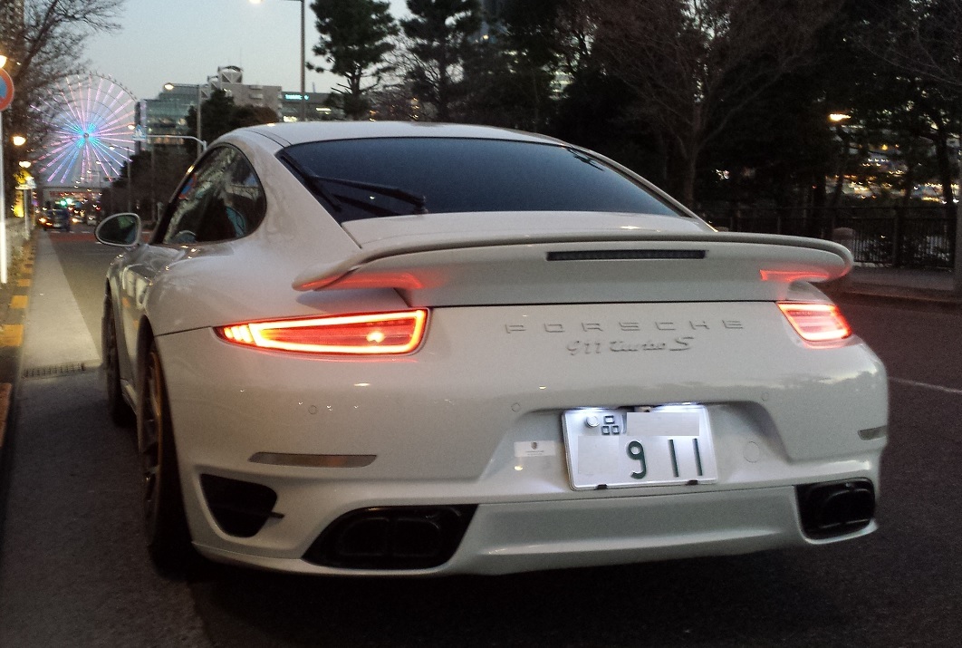 ポルシェ997用 ワンオフ 991ターボ リアバンパー クリアテール・ブレーキライト マフラーテールエンド 値下げ!! 格安!!拍卖