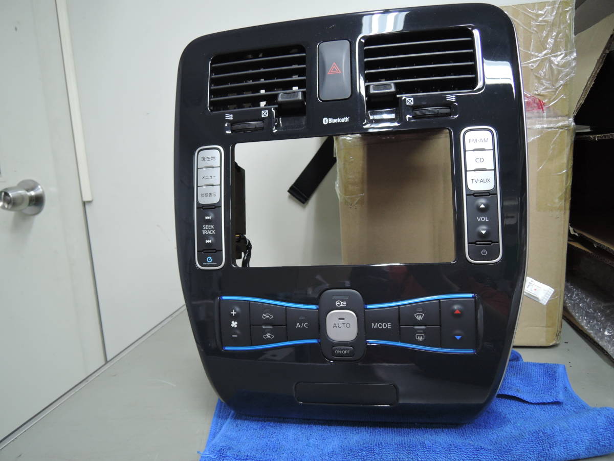 2000円即決 ZE0 リーフ 純正 オーディオ エアコン パネル センター 27500 3NC0B N-0101拍卖