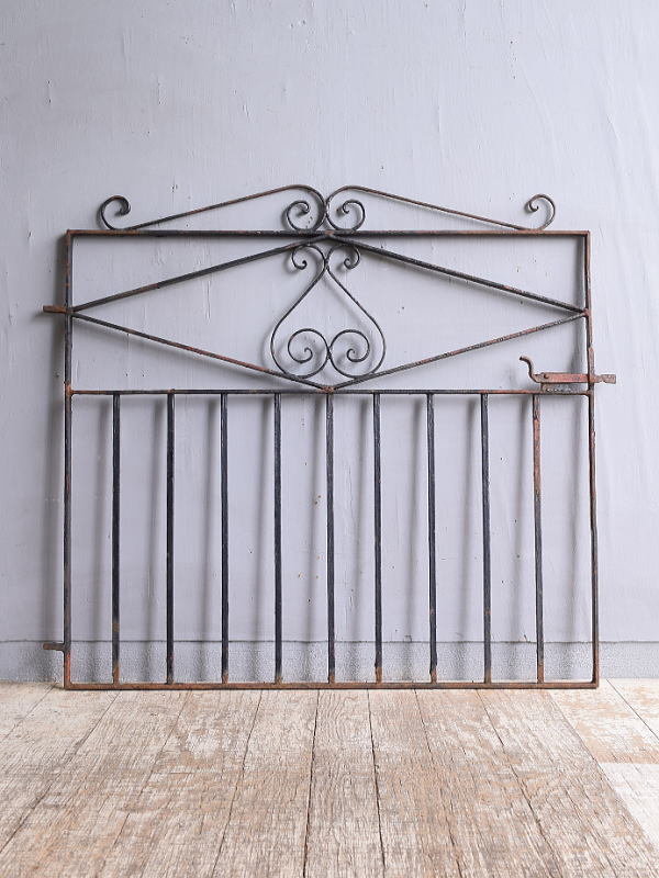 イギリスアンティーク アイアンフェンス ゲート柵 ガーデニング 11740拍卖