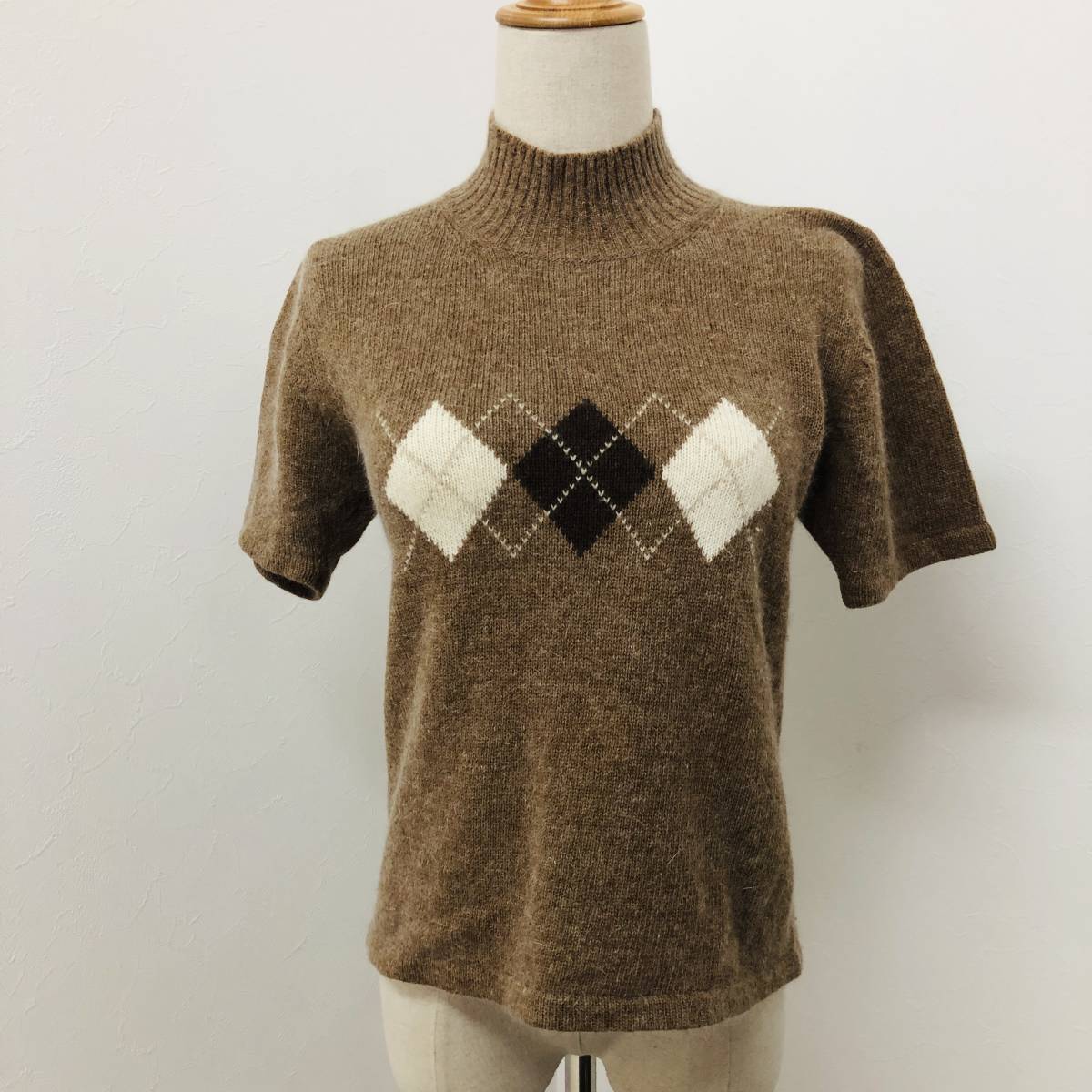a01724 極美品 STUDIO ニット セーター 半袖 毛混 アンゴラ混 着心地抜群 ハイネック ブラウン系 アーガイル レディース クラシカルチック拍卖