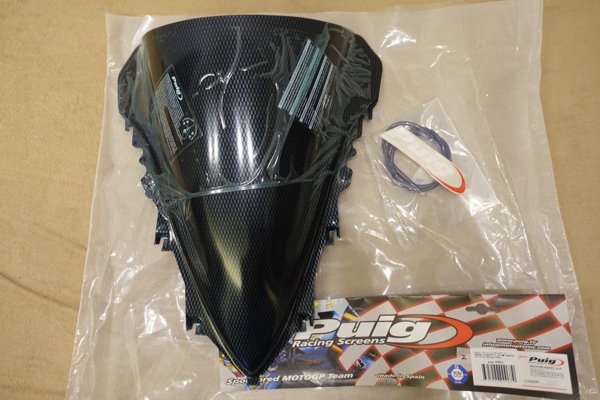Puig YZF-R1 (07-08) レーシングスクリーン カーボンプリント 4365C 定価25,730円 プーチ2拍卖
