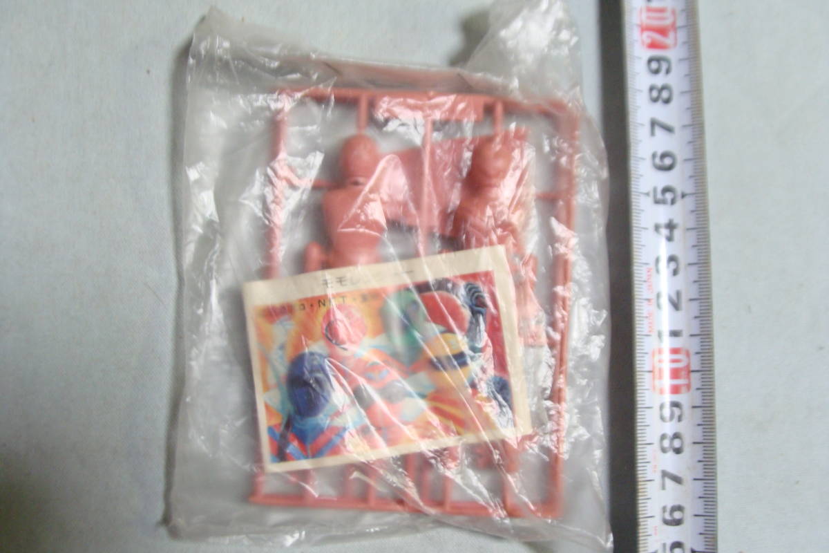 デッドストック 旧バンダイ 秘密戦隊ゴレンジャー モモレンジャー ミニプラモデル拍卖