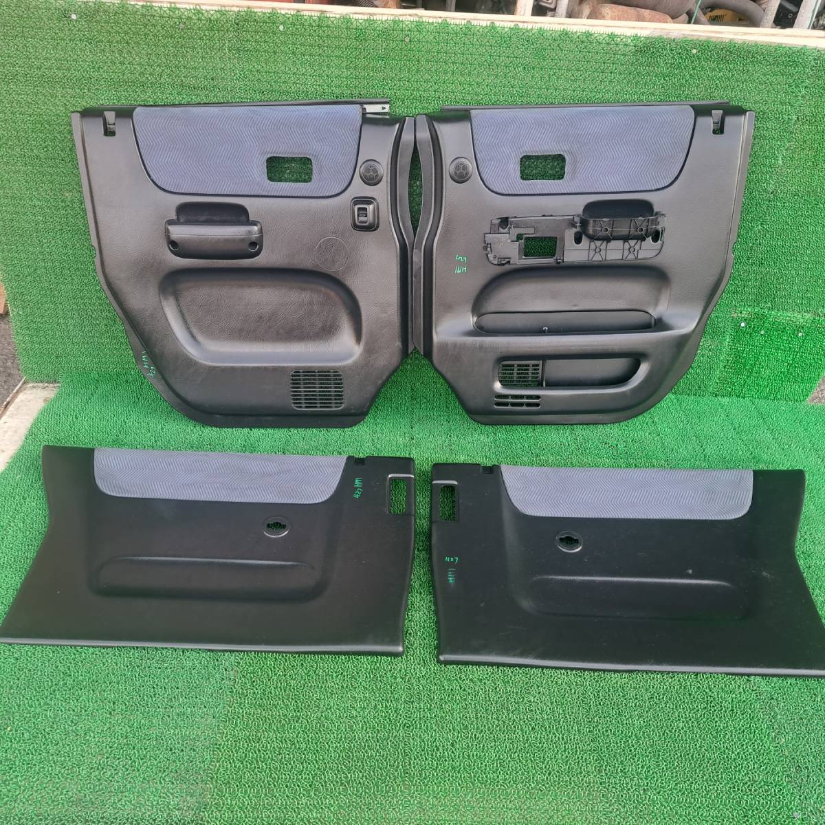 427 ホンダ バモス HM1 HM2 ドア 内張り 4枚セット 内張り トリム フロント/リア 左右 内張り パネル 1台分 ※配送条件あり拍卖