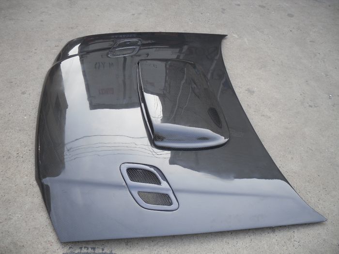 GC8 インプレッサ ボンネット ダクト付 カーボン拍卖