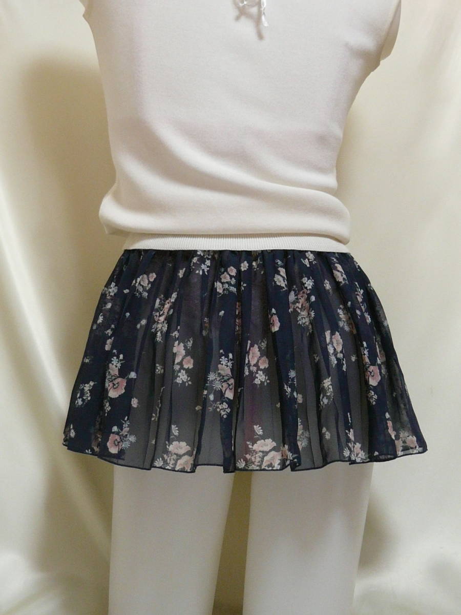 ♪♪濃紺地ピンク小花柄の超マイクロミニ☆清楚なシースループリーツ^^♪♪ 拍卖