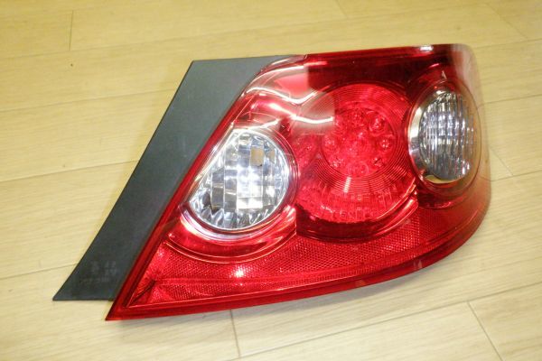 OASKホ36c05★GRX120★GRX121★GRX125★マークX★前期★★テールランプ★★右★KOITO 23-333★81551-22A00★迅速発送★送料安い★拍卖