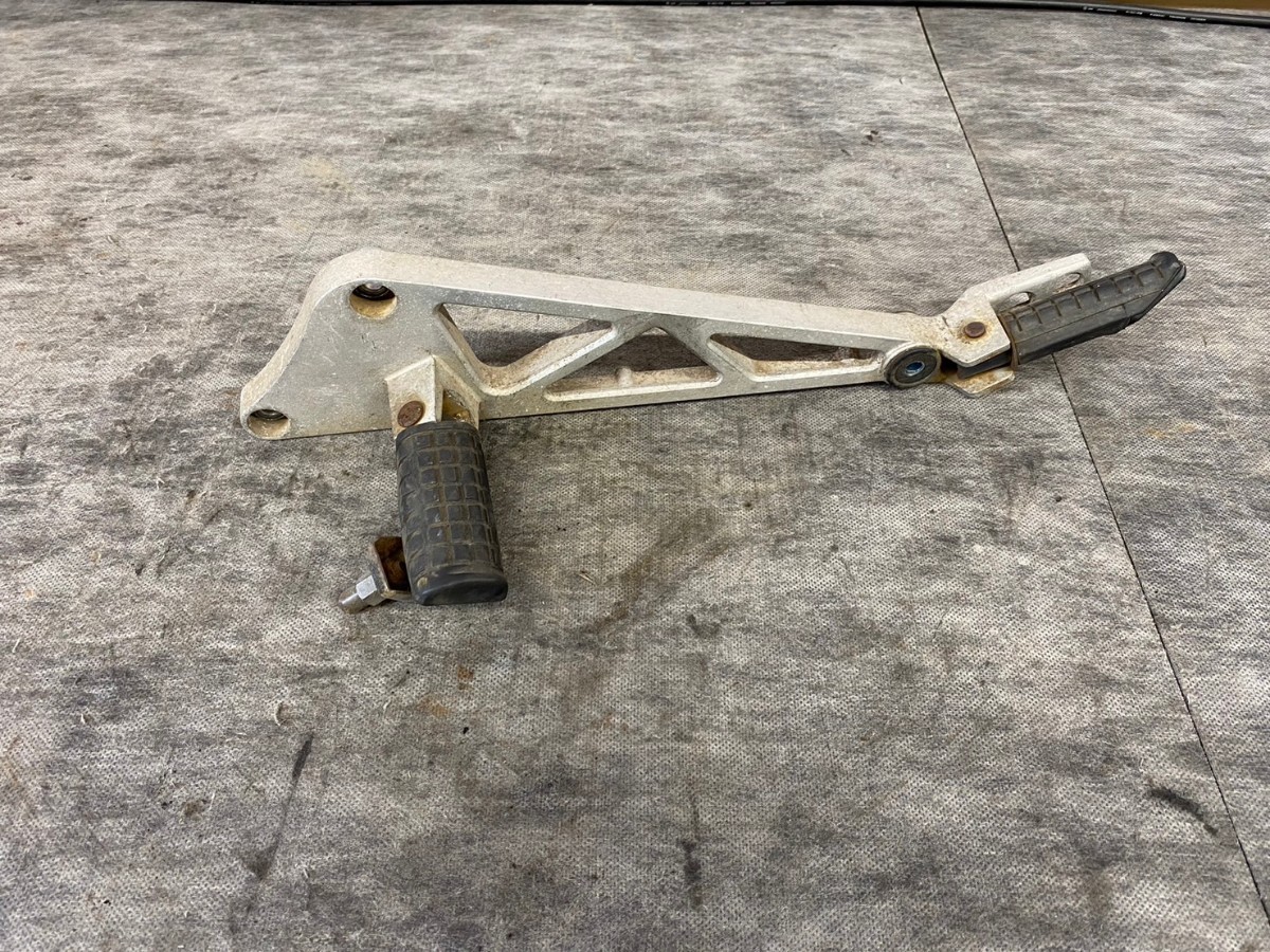 ホンダ VT250F MC08 ステップ 左 ペダル 単車 旧車 HONDA 純正 部品 パーツ拍卖