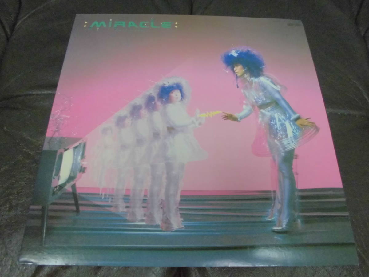 ★盤面最良!・送料660円★LP「尾崎亜美 / ミラクル 愛に恋 AMI OZAKI /MIRACLE 1983年 」(ローラー下保管)拍卖