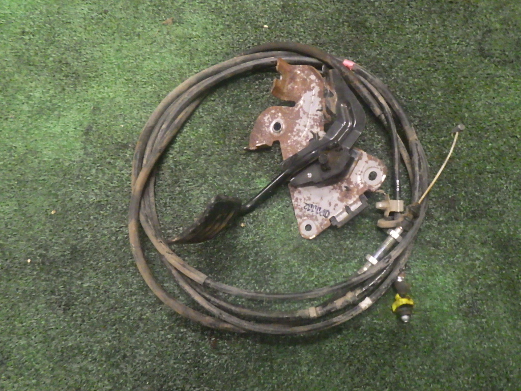 サンバー TT2 アクセルペダル アクセルワイヤー拍卖