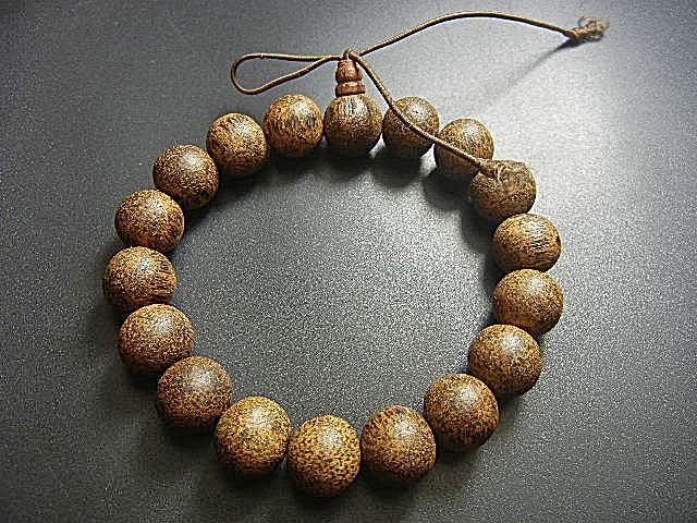 ベトナム産天然沈香木CX1866 プレスレット数珠 最上級香 12mm超勧め拍卖