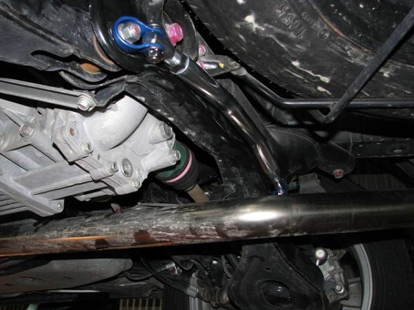 デリカD5(CV5W,CV1W系)用 リヤロアアームバー MT0430-LOR-00 (新品箱入り、税込み)拍卖