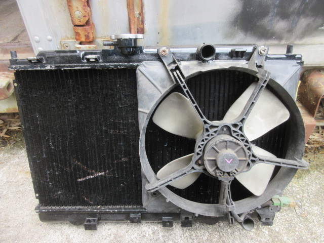 ★15R5 3G4998 EK2 シビック 純正ラジエーター ラジエター 修理やストック等に拍卖