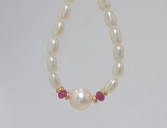 K18 YG 淡水真珠 アコヤ真珠 7.0×7.0mm (1個) ルビー 2個 ネックレス拍卖