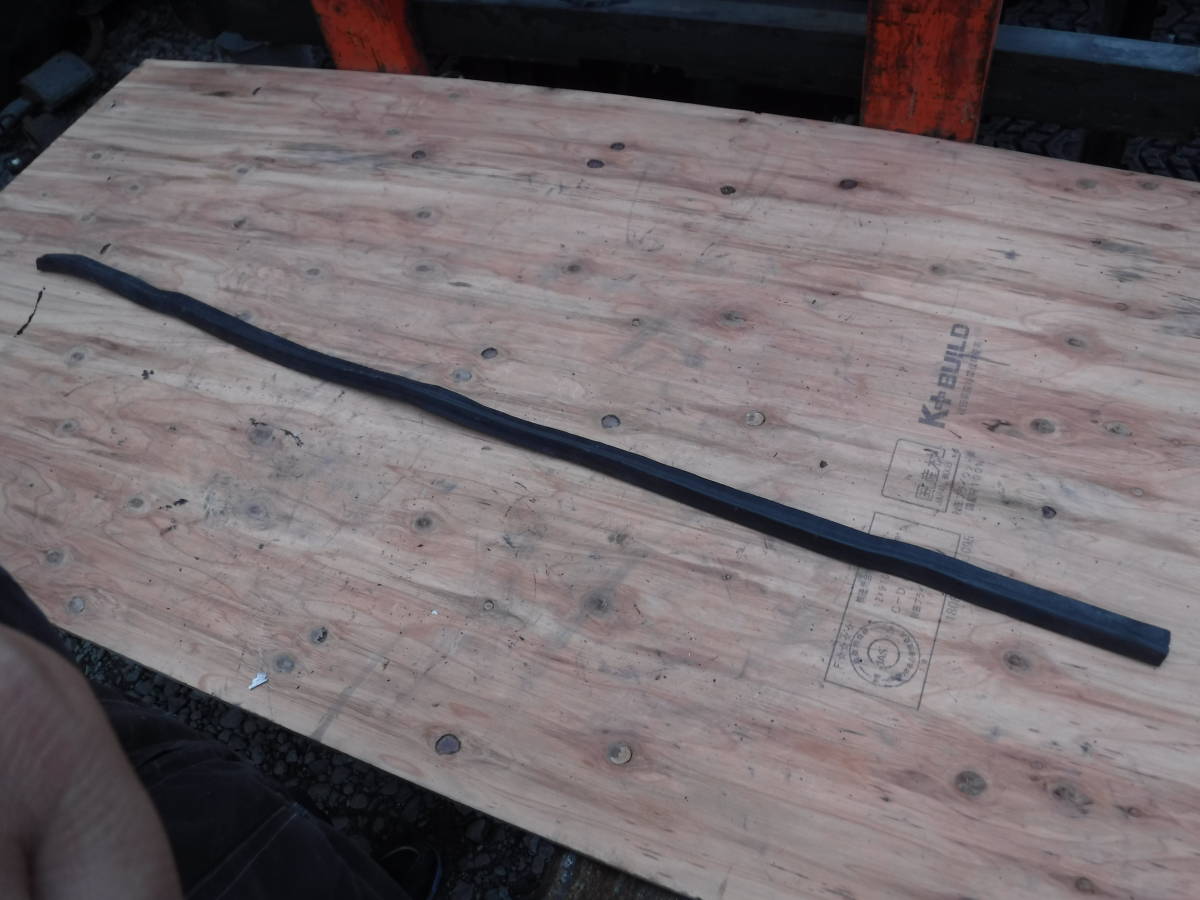 いすゞ 初代 ピアッツァ 57年 フロント カウルトップモール ゴム JR130 XN G200Z 5MT XJ JR120 個人宅配送可能拍卖