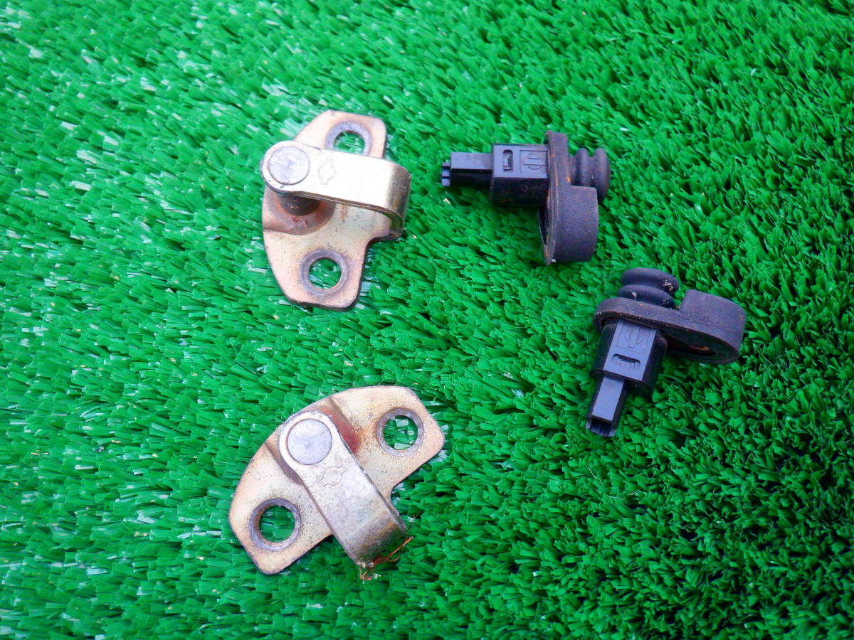 スカイライン HR31 GTS-X 2ドア ① 純正 カーテシスイッチ ドアストライカー RB20DET R31 セブンス GTS-R拍卖