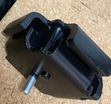 【新品】トヨタ純正 ランクル 70 ランドクルーザー フロント エンジンマウント インシュレーター 2個セット拍卖