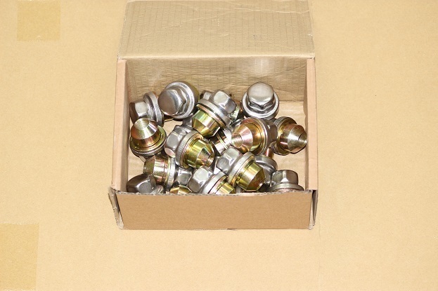 新品 レンジローバー ホイールナット LPレンジ ディスカバリーII ANR3679 純正OEM 20個セット拍卖