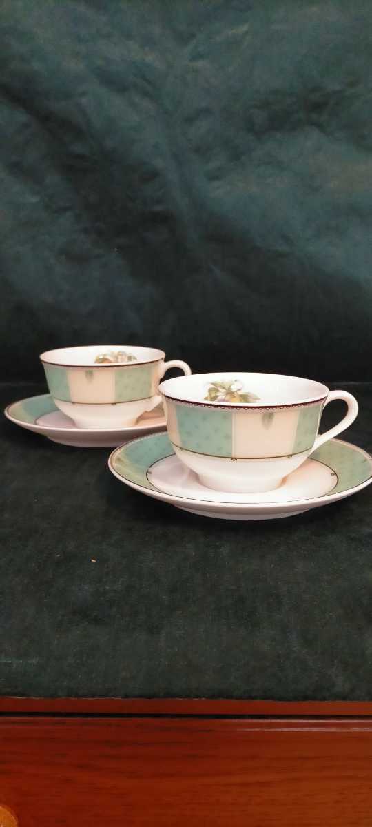 未使用保管品 レンジOK  ナルミ ボーンチャイナ ペアカップ&ソーサ ペア  ブルー&ピンクプラム?拍卖