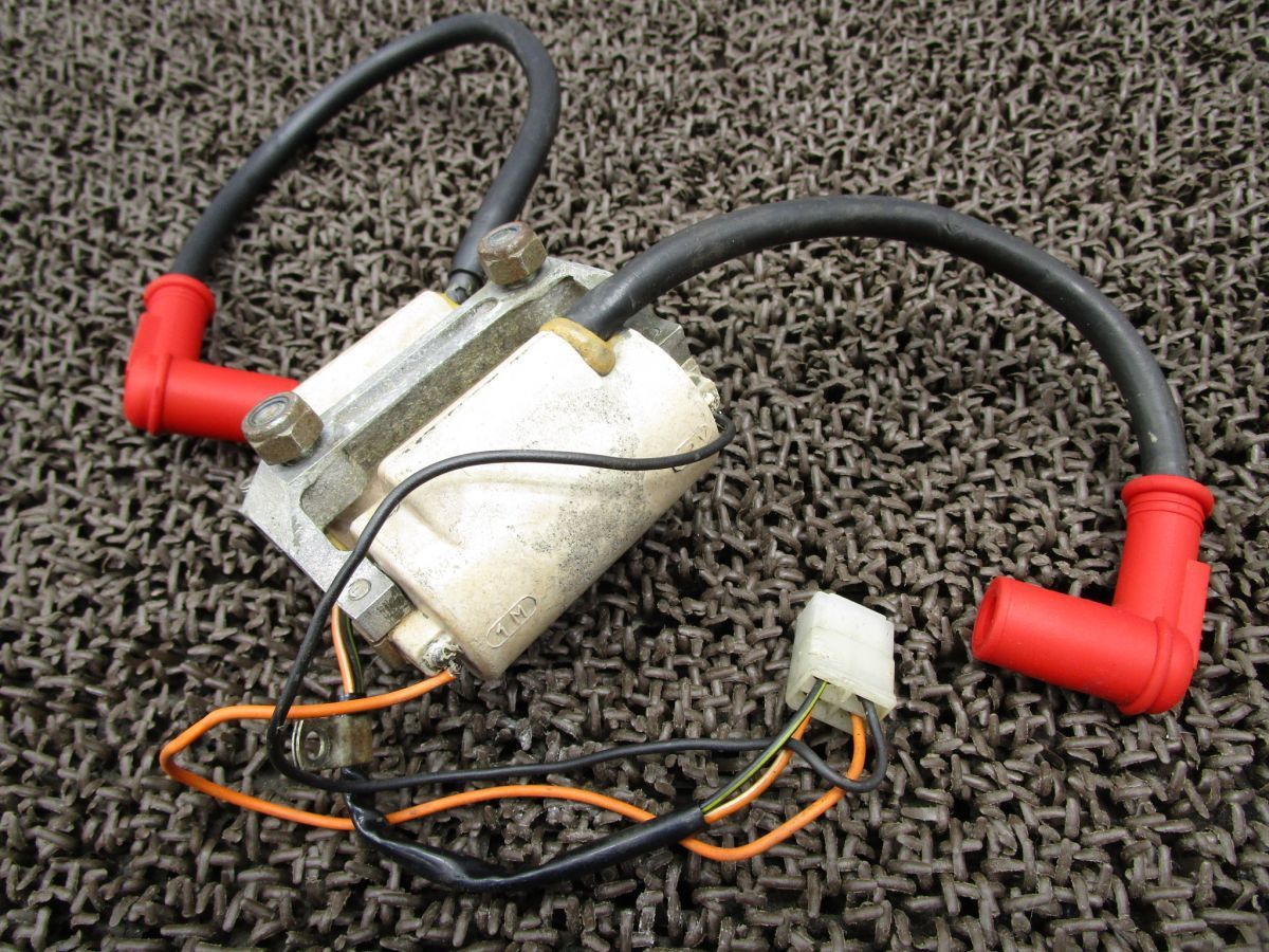 GT250 イグニッションコイル ●B641!GT250 スズキ プラグキャップ 【 GT250 】 動画有拍卖