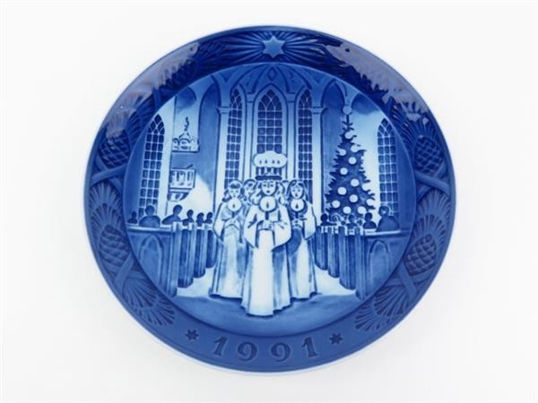 ROYAL COPENHAGEN(ロイヤルコペンハーゲン) イヤープレート 1991年:サンタルチア 840137AA441Q拍卖