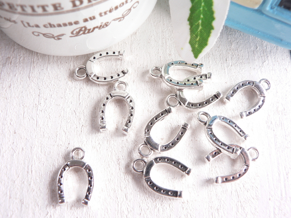 チャーム 蹄鉄 ( #1965) 10個 ミニ 馬 ホースシュー シルバー 銀 手芸 パーツ ハンドメイド 材料拍卖
