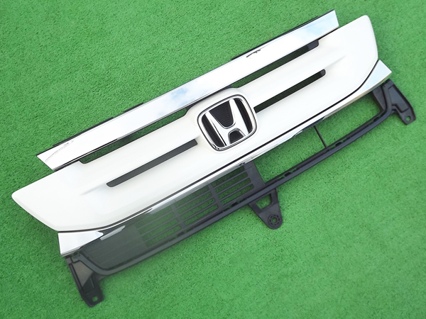 ●準良品,送料安,ホワイトパール&メッキ,後期★N-WGN JH1/JH2フロントラジエーターグリル★エヌワゴン,Nワゴン,NWGN,純正,白★Re:P拍卖