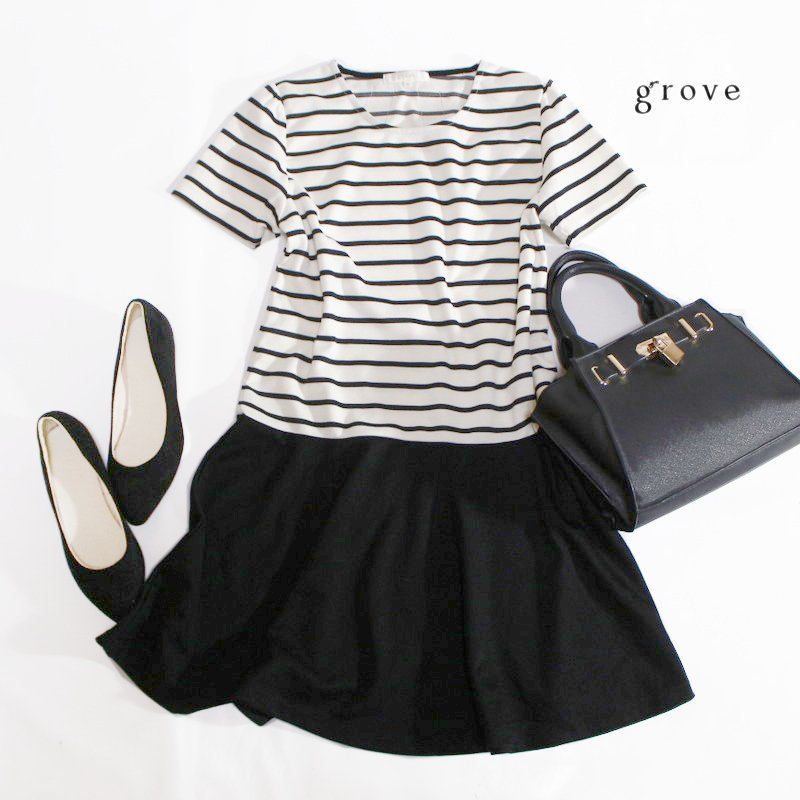 美品 グローブ grove 株) ワールド ■ 夏 ジャージ― ボーダー柄 切替 ドッキング フレア 半袖 ワンピース M 9号 ブラック 黒 ホワイト 白拍卖