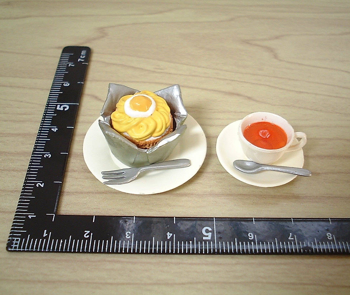 リーメント*街のデザート屋さん◇◆*「モンブラン」*◆◇中古品*小箱リーフレットなし*ミニチュア*ケーキ*スイーツ*ドールサイズ拍卖