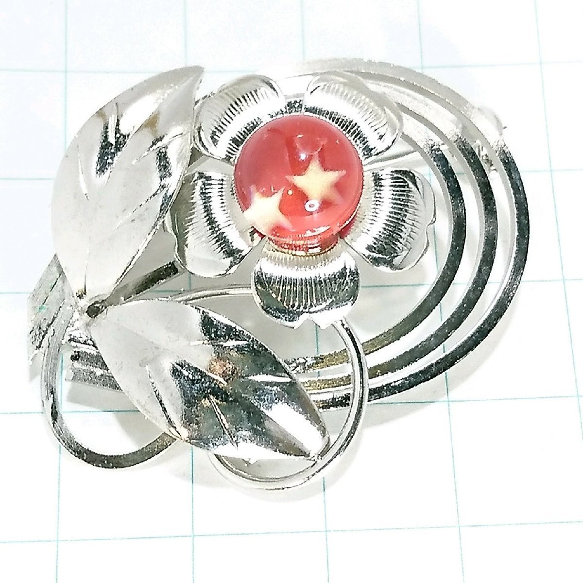 送料無料)ビンテージ☆水晶 星の砂 お花モチーフ☆アンティークブローチ A18053拍卖