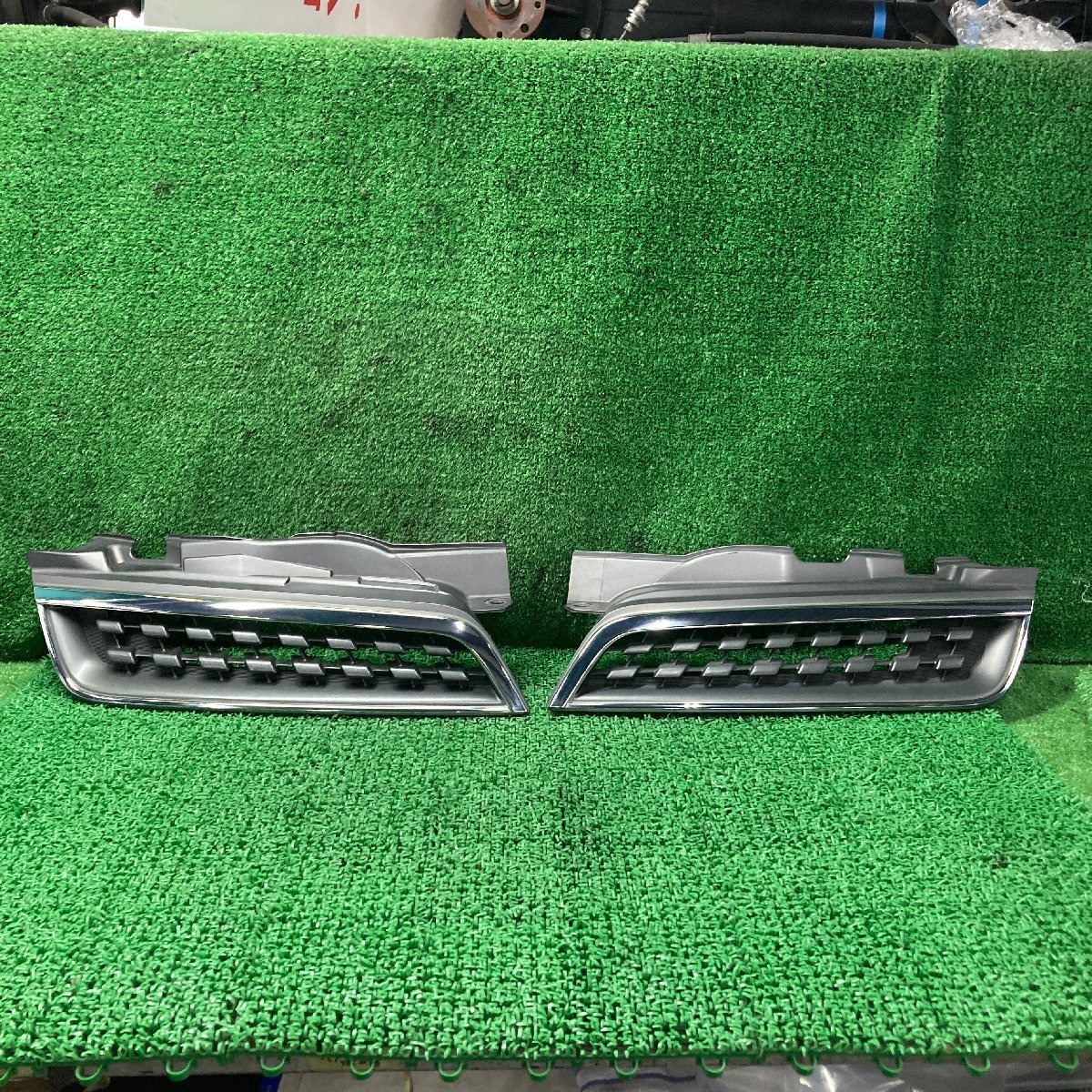 ♪♪マーチ 12S AK12 フロントグリル ラジエーターグリル 左右セット(W5094)♪♪拍卖