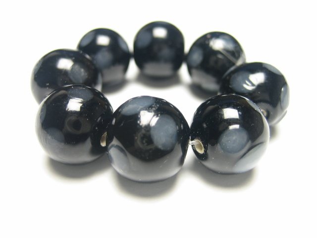 ◎●グラスビーズ 水玉模様トンボ玉  8個セット  とんぼ玉  NO.1-17 ガラスビーズ拍卖